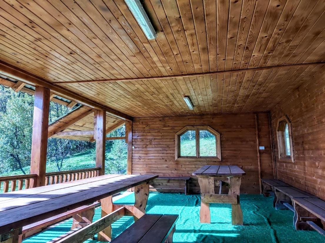 Pensiunea Agroturistica Piscul Soarelui Câmpulung Exterior photo