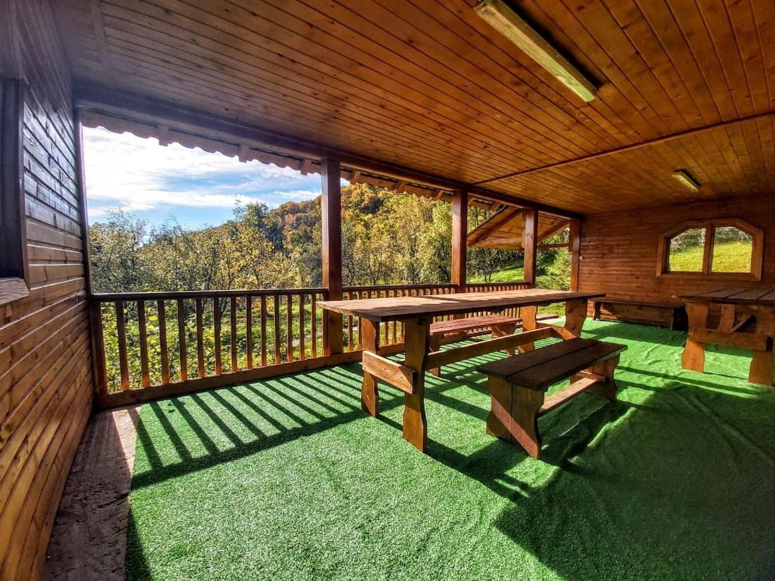 Pensiunea Agroturistica Piscul Soarelui Câmpulung Exterior photo